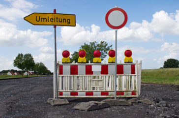 Vollsperrung wegen der Fahrbahnerneuerung, Umleitung Vollsperrung wegen der Fahrbahnerneuerung, Umleitung