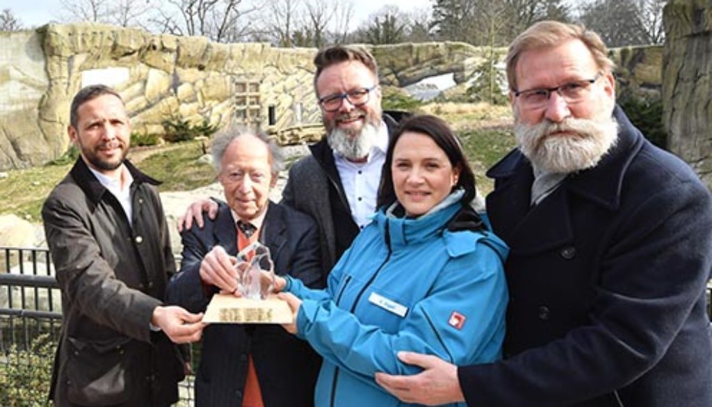Zooaward1